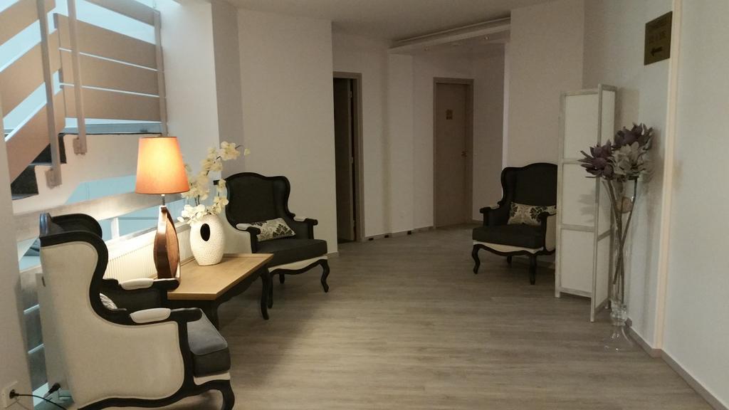 Hotel Le Chantereigne Les Noes-pres-Troyes Dış mekan fotoğraf