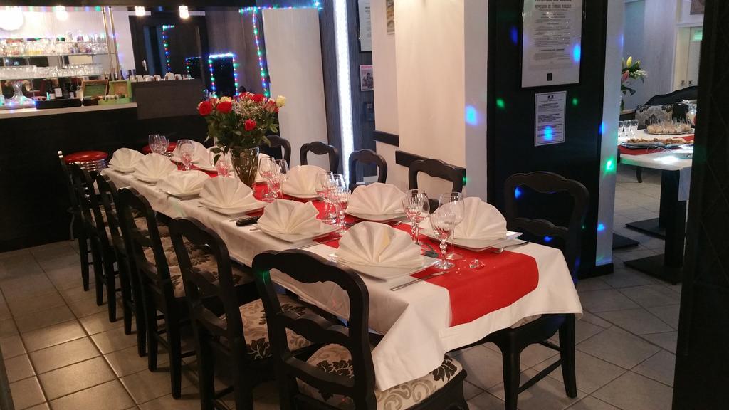 Hotel Le Chantereigne Les Noes-pres-Troyes Dış mekan fotoğraf