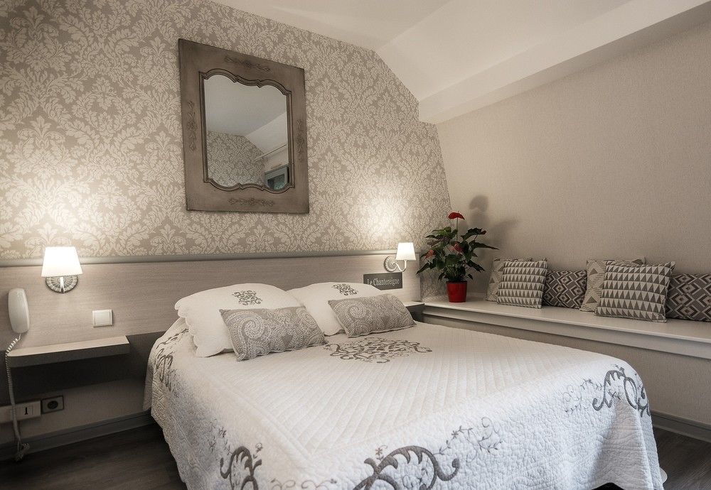 Hotel Le Chantereigne Les Noes-pres-Troyes Dış mekan fotoğraf